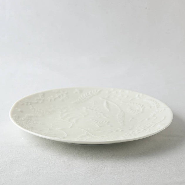 | 深山Miyama | 美濃燒 |浮雕花20cm /15.5cm 碟子 (白色)
