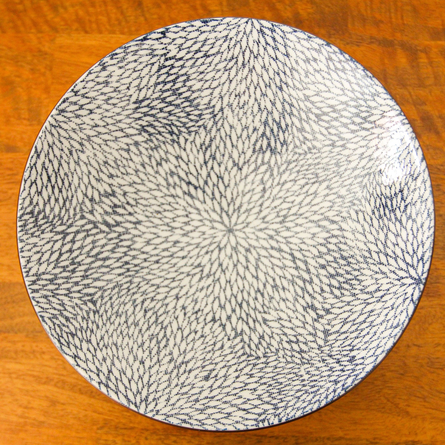 | 昭和製陶| 美濃燒 24.5cm 拉麵碗 (菊紋) (預訂貨品)