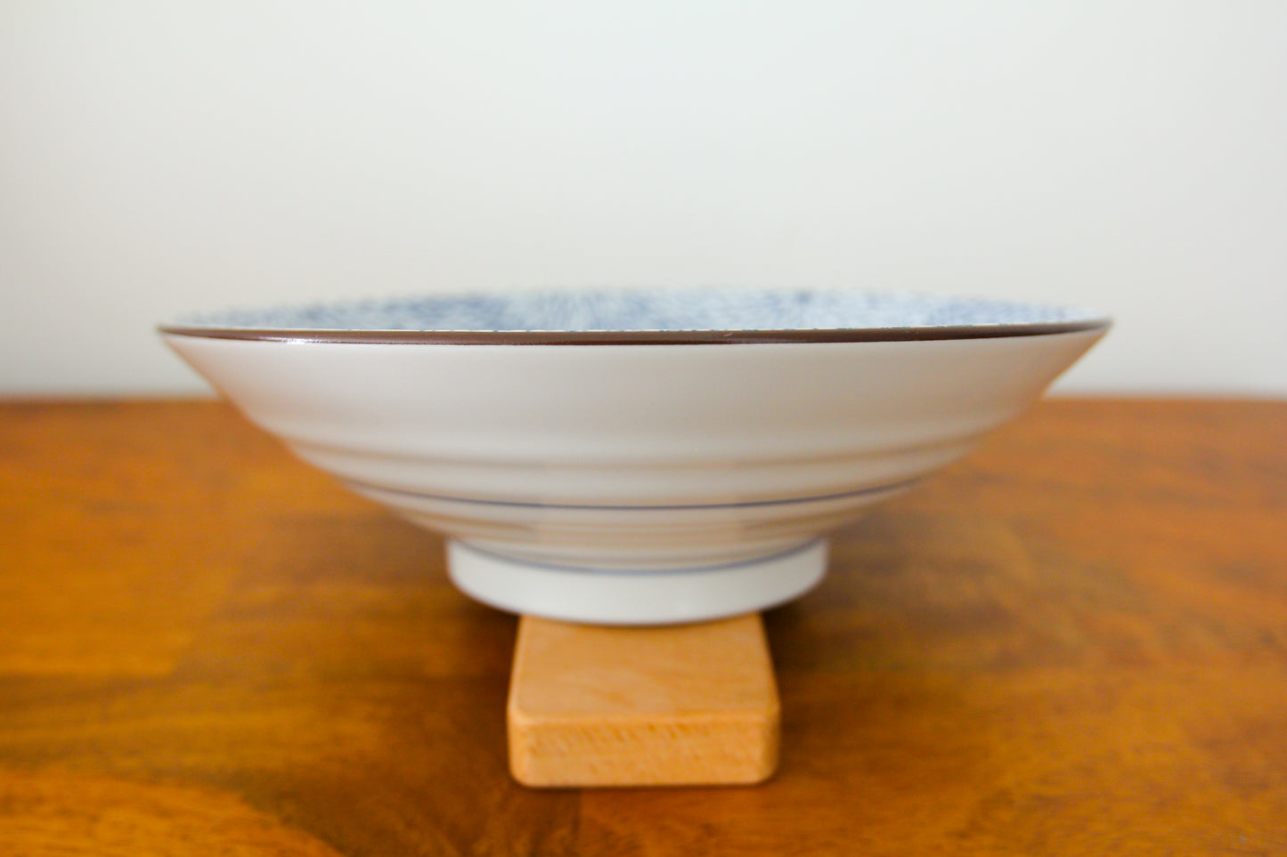 | 昭和製陶| 美濃燒 24.5cm 拉麵碗 (菊紋) (預訂貨品)