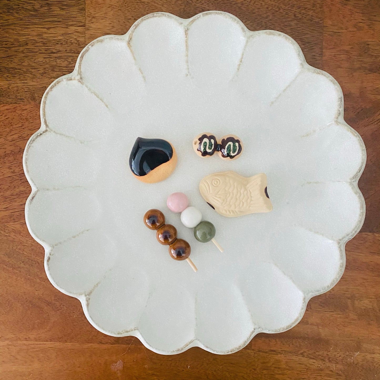 | イホシロ窯 Ihoshiro | 「3色糰子」和菓子 筷子座